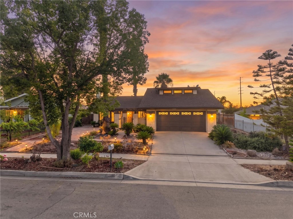 1245 Prado Property Photo 1