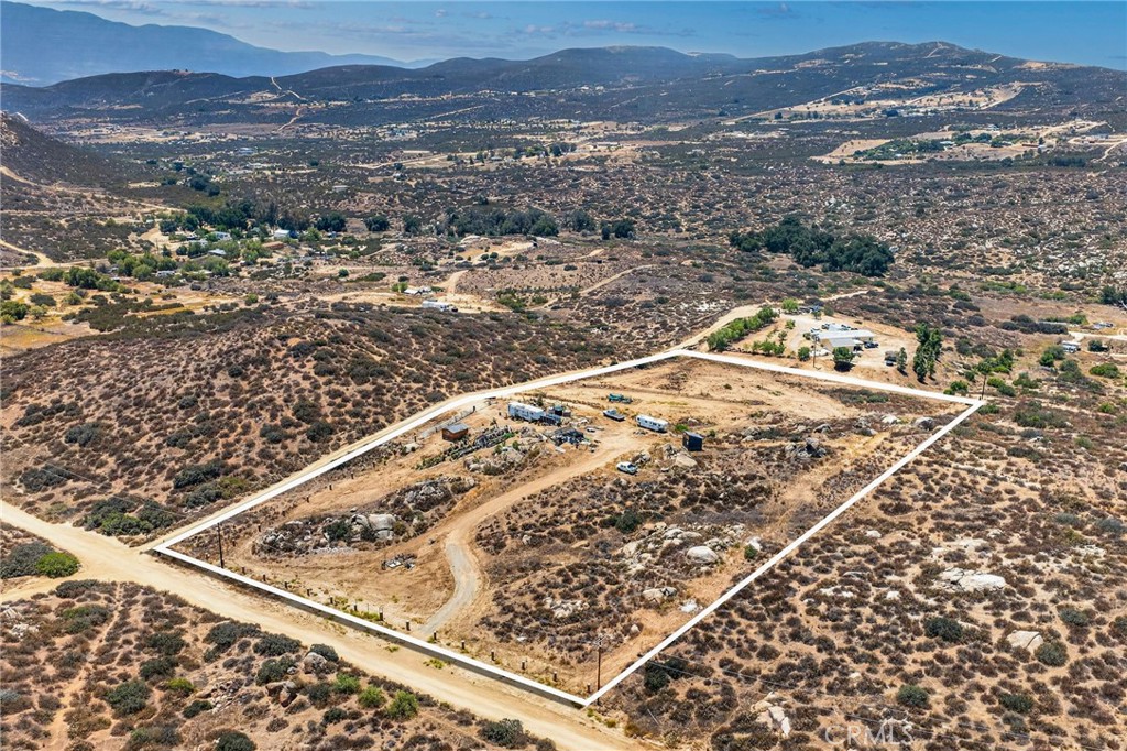41720 Oak Canyon Road Property Photo 4