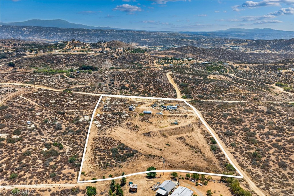41720 Oak Canyon Road Property Photo 7