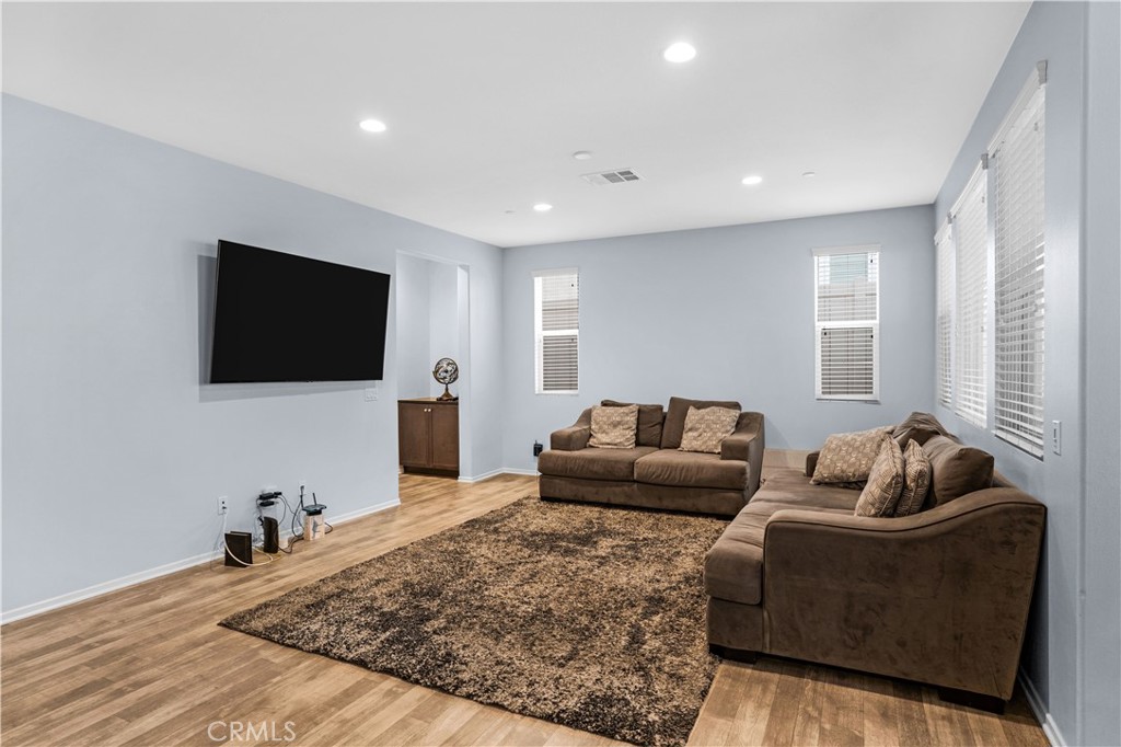 24280 White Willow Property Photo 10