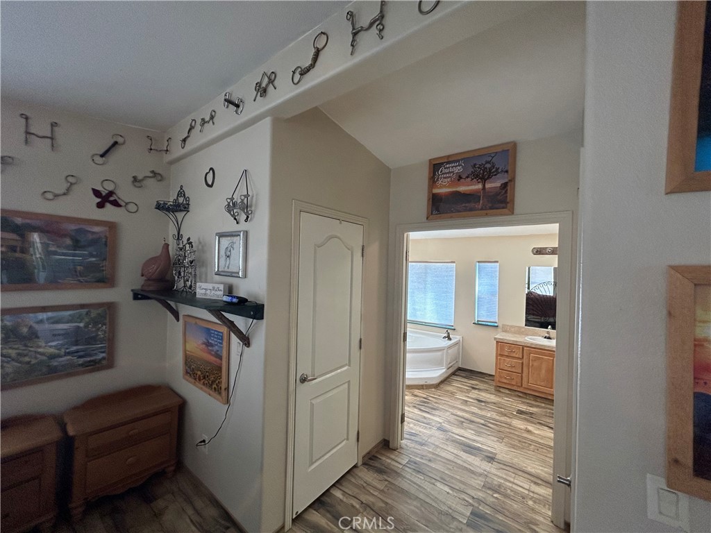 45015 Carrot Property Photo 16