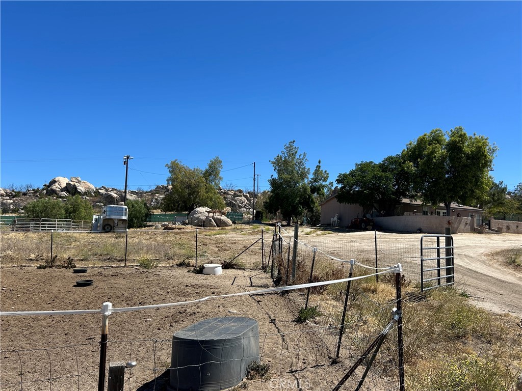45015 Carrot Property Photo 44