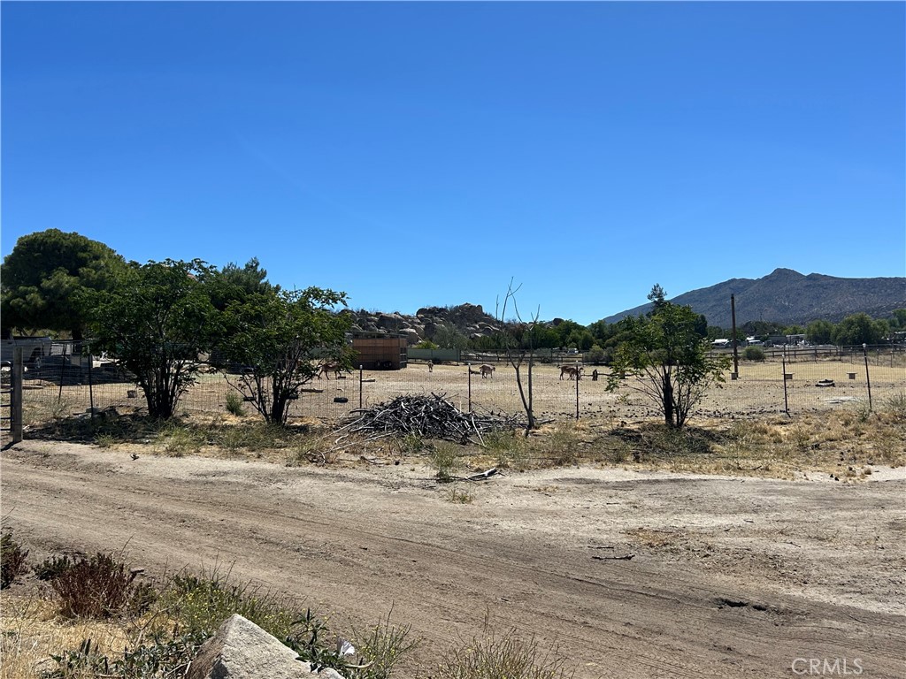 45015 Carrot Property Photo 45