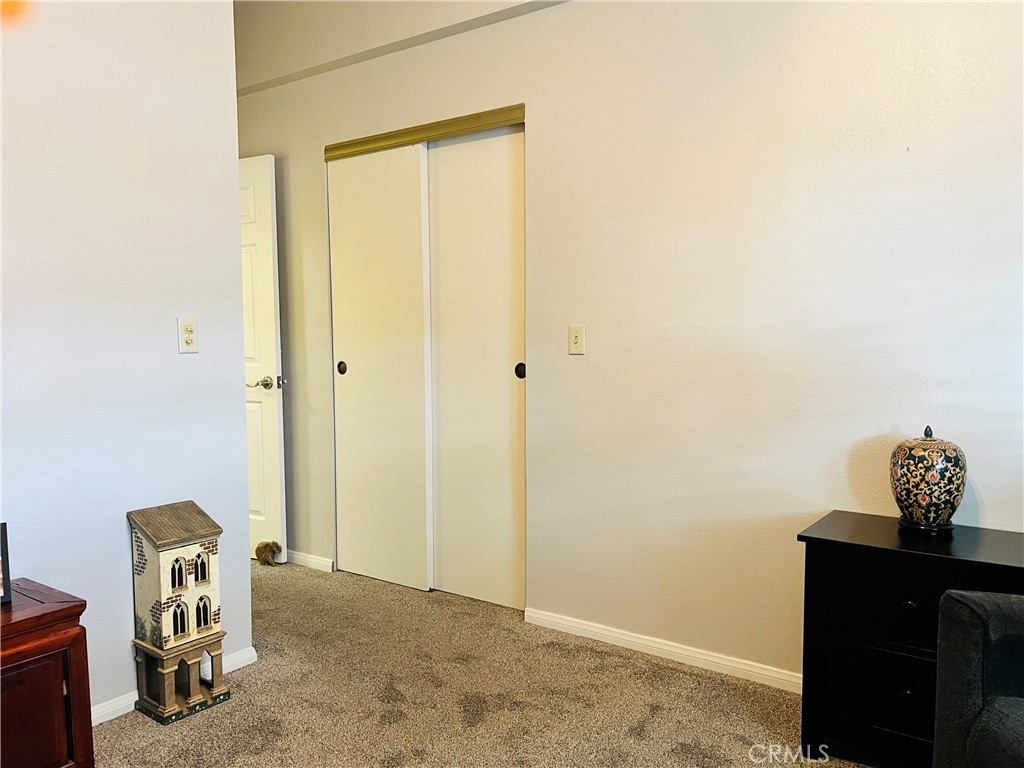 24600 Mountain Avenue 18 Property Photo 15