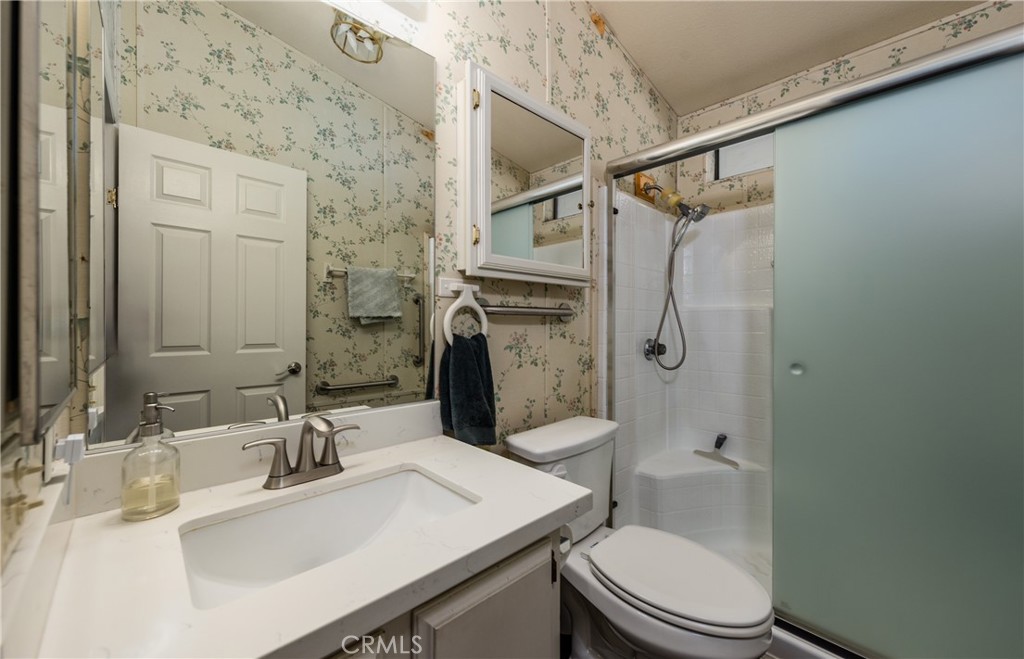 24600 Mountain Avenue 18 Property Photo 16