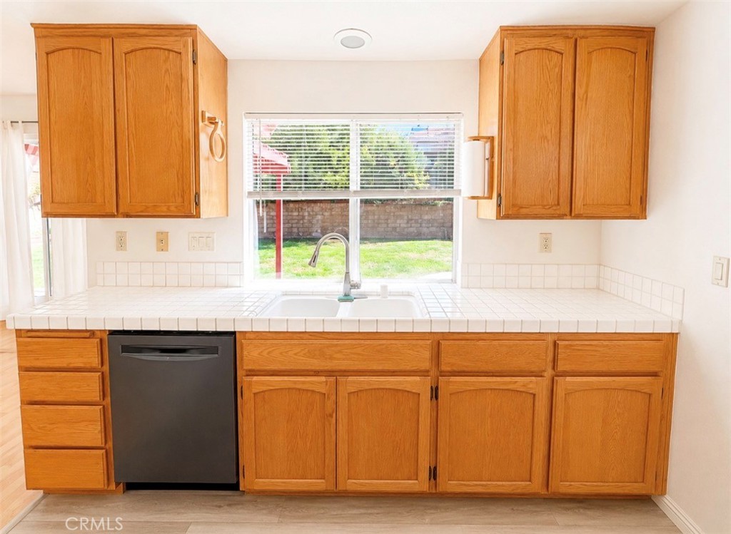 29825 Vail Brook Property Photo 5