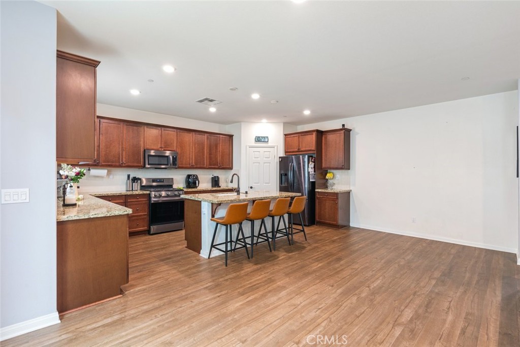 1115 S Magnolia Property Photo 15