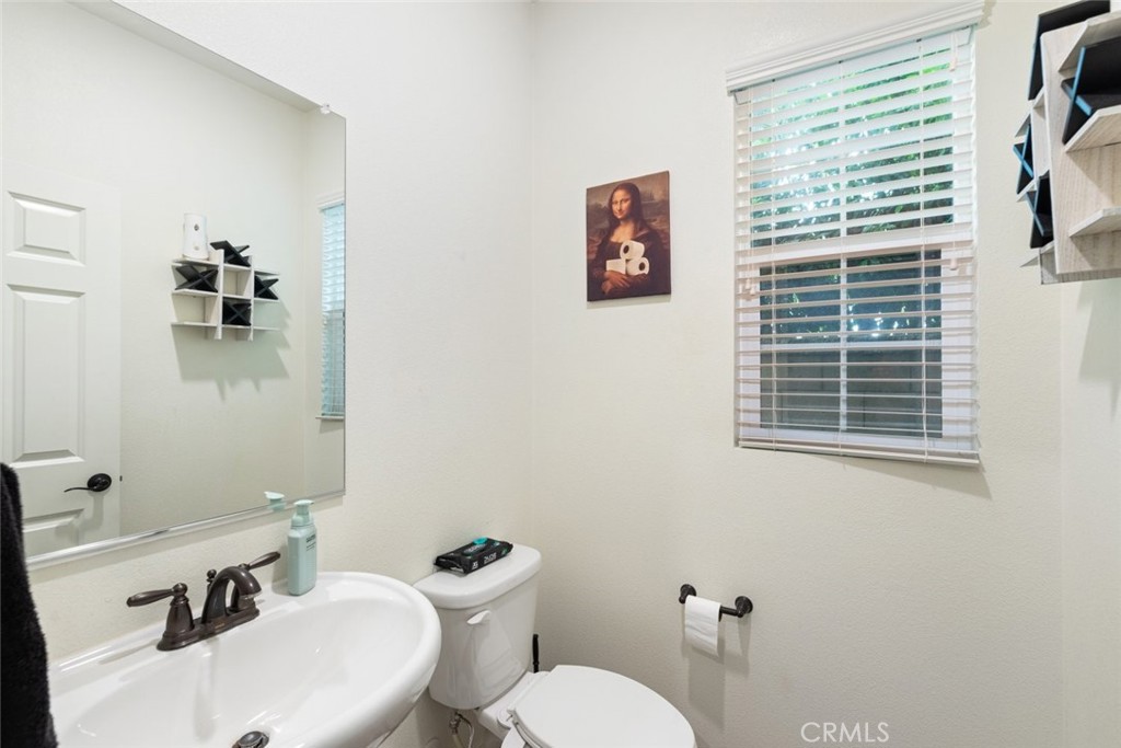 1115 S Magnolia Property Photo 18