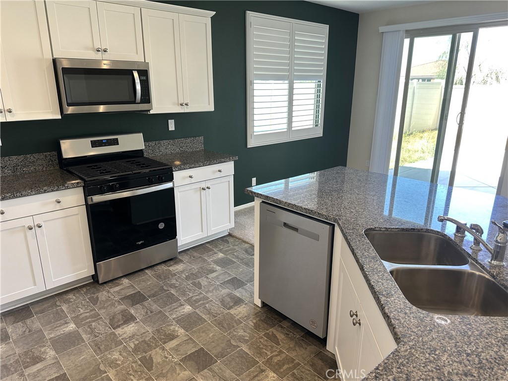 1289 Kingfisher Property Photo 16