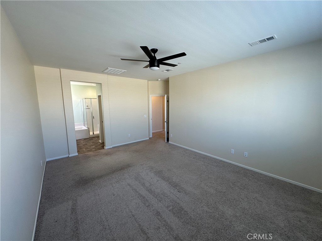 1289 Kingfisher Property Photo 24