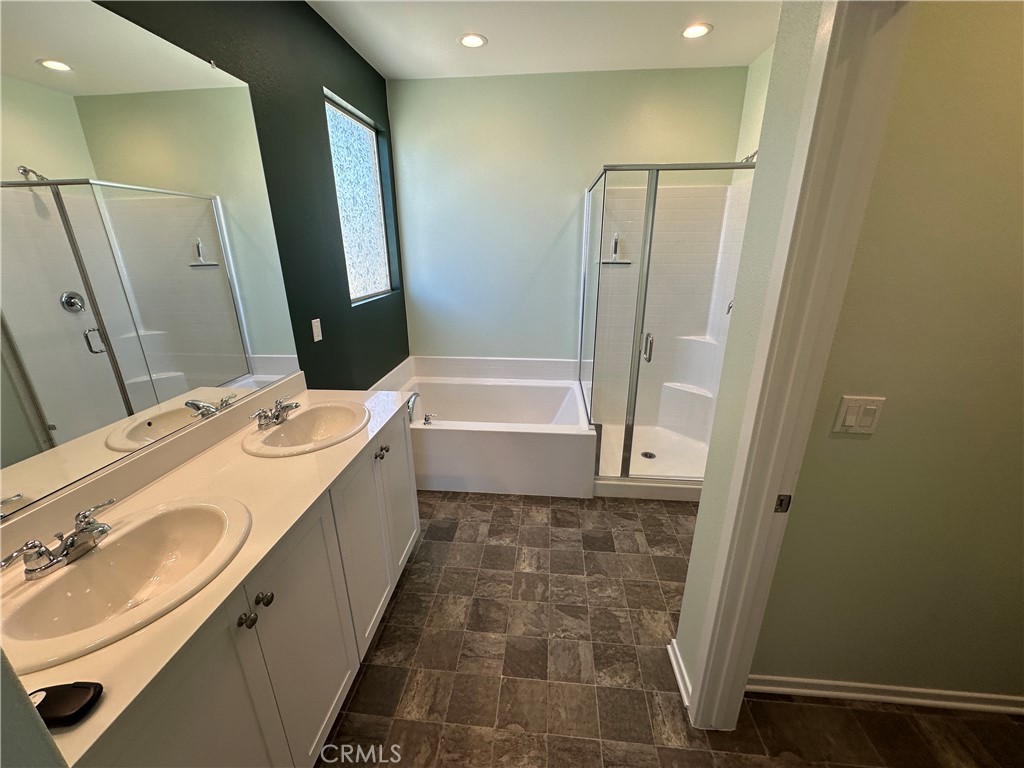 1289 Kingfisher Property Photo 30