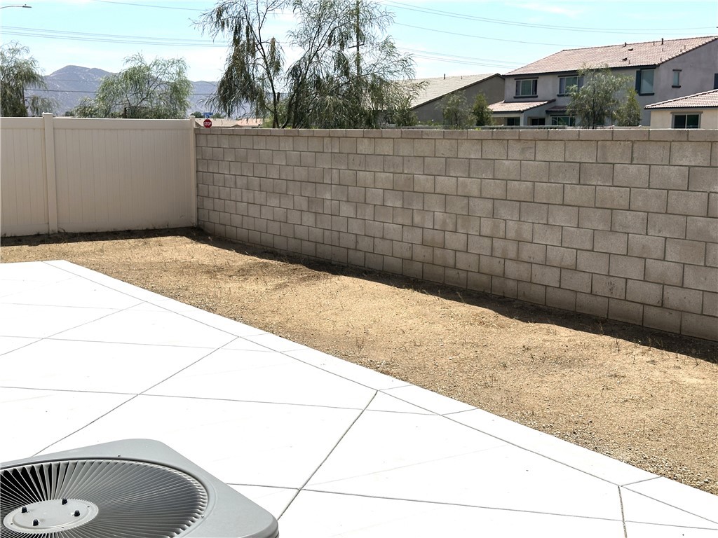 1289 Kingfisher Property Photo 42