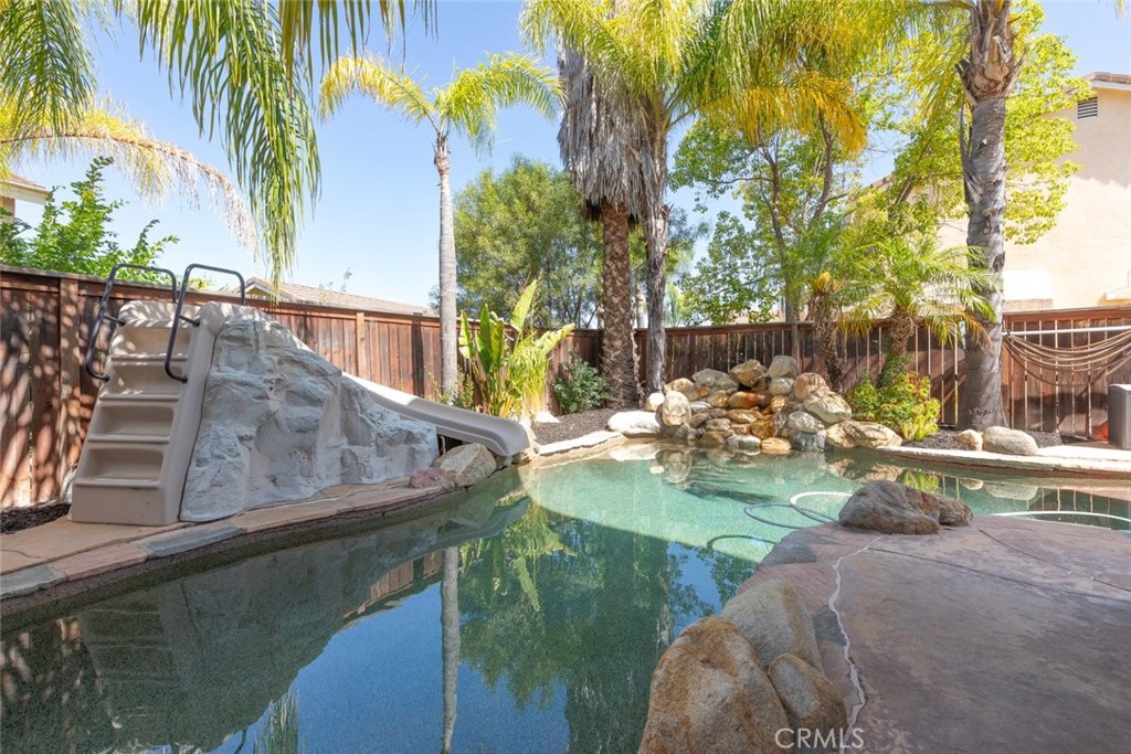 26369 Palisades Property Photo 2