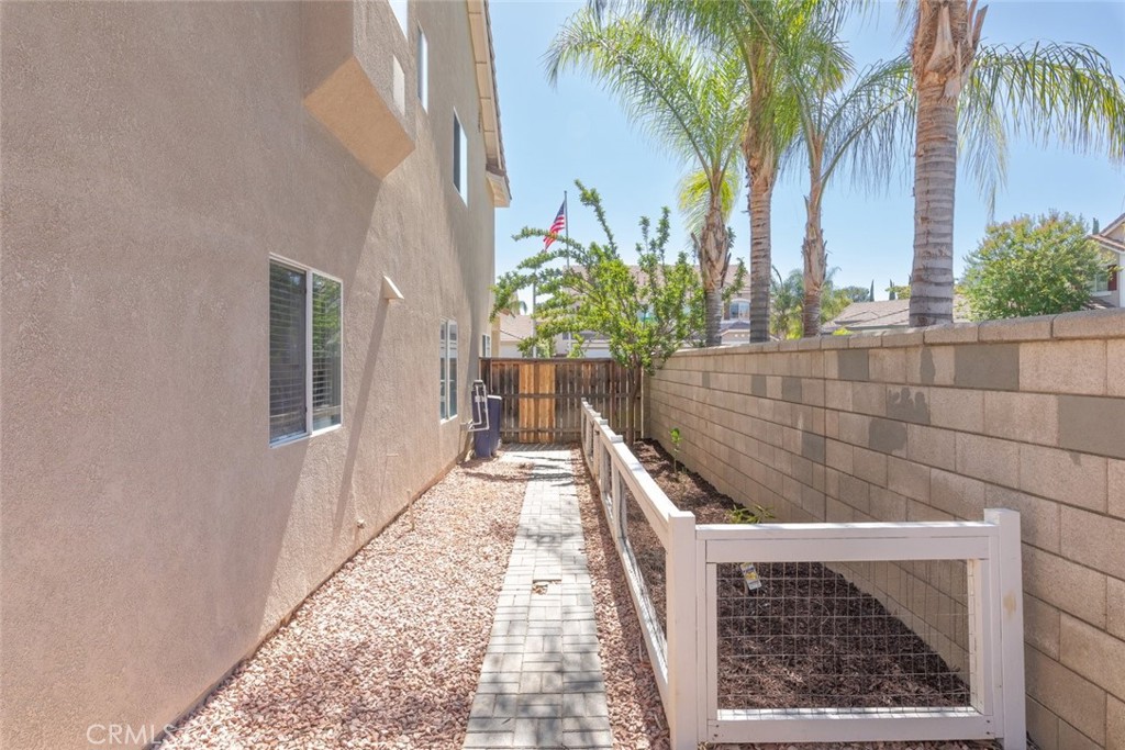 26369 Palisades Property Photo 34
