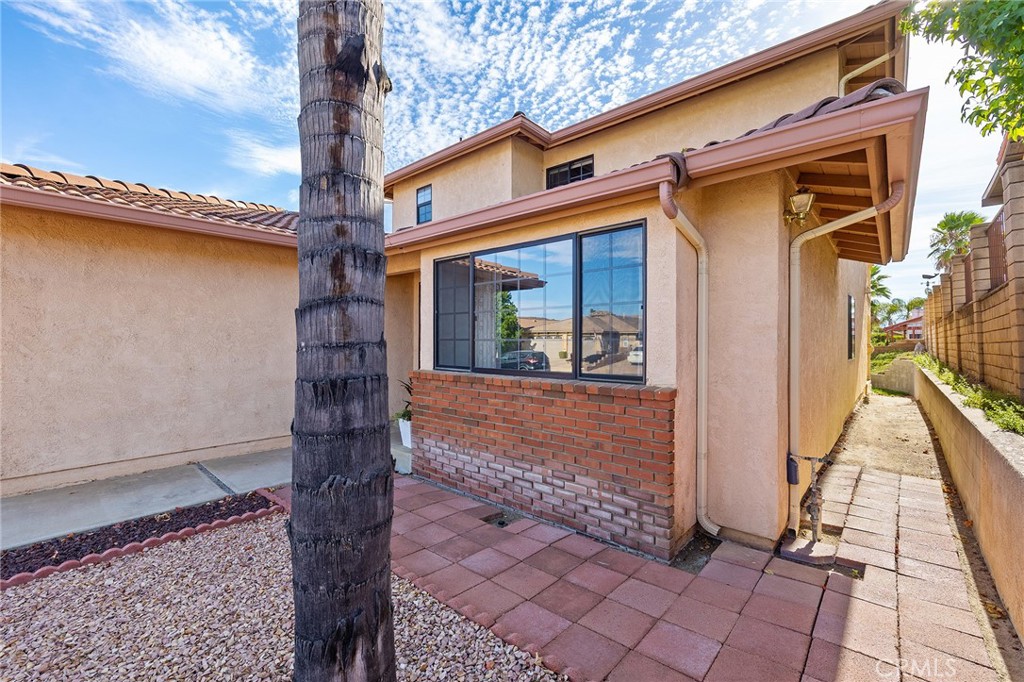 30127 White Wake Property Photo 6