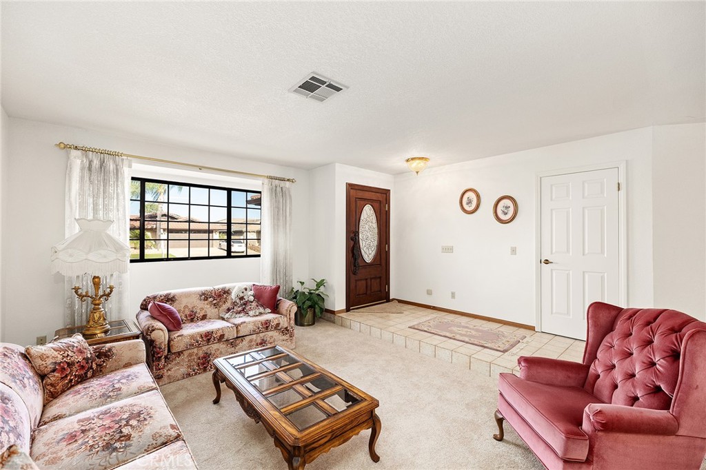 30127 White Wake Property Photo 9