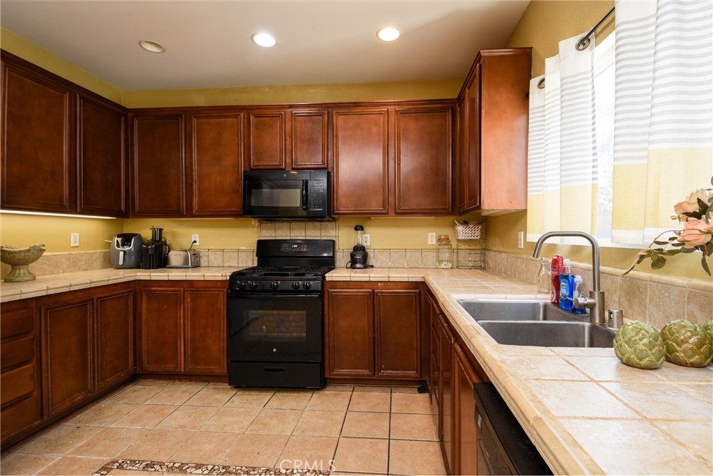 845 Brisbane Property Photo 11