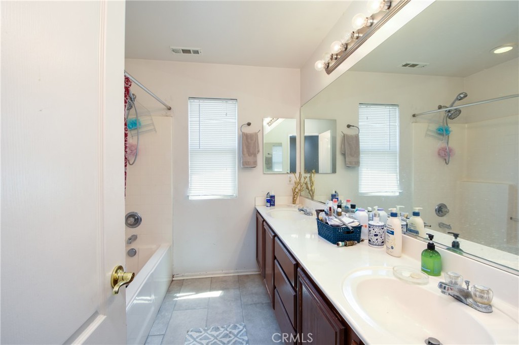 845 Brisbane Property Photo 21