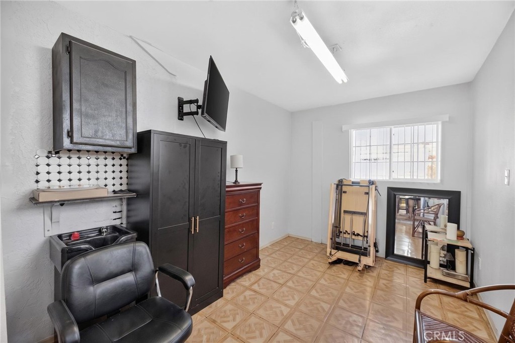 12362 Champlain Street Property Photo 10