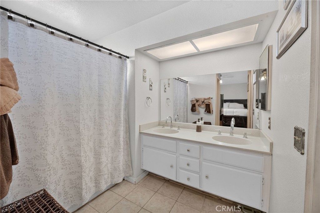 12362 Champlain Street Property Photo 22