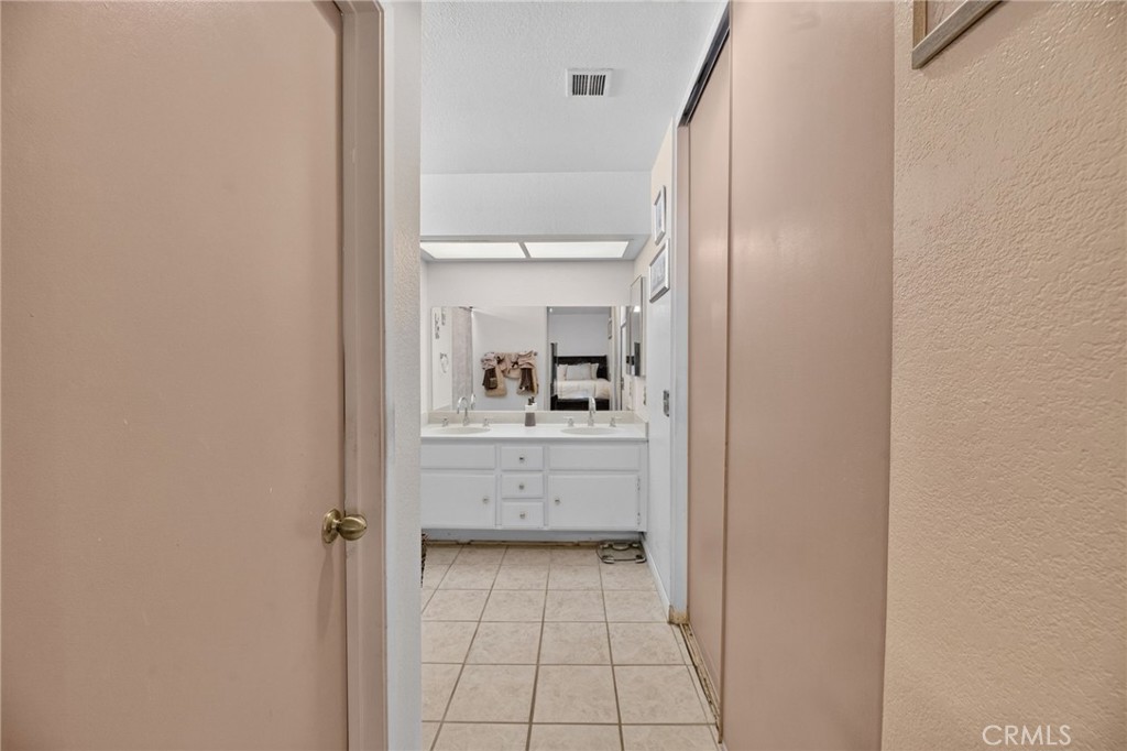 12362 Champlain Street Property Photo 23