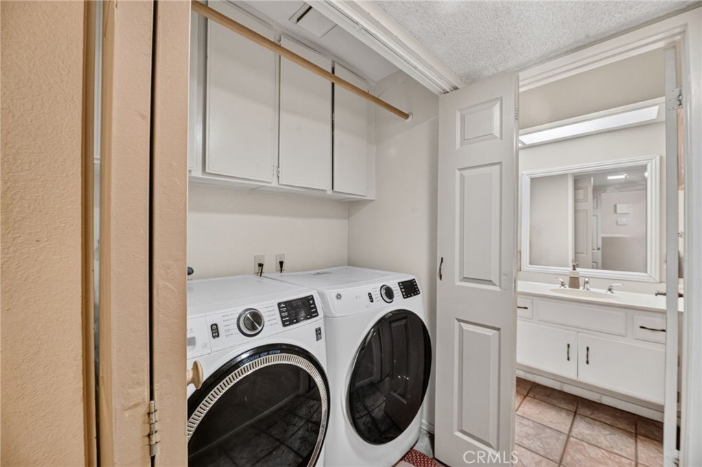 12362 Champlain Street Property Photo 27