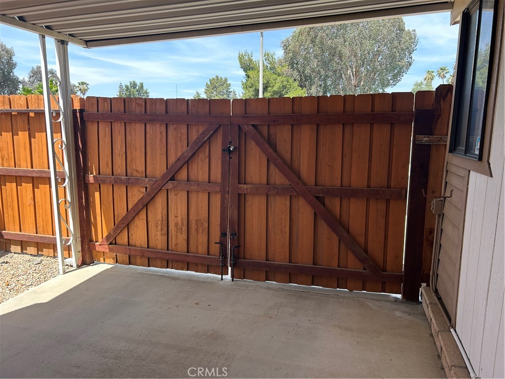 664 Mariposa Property Photo 27