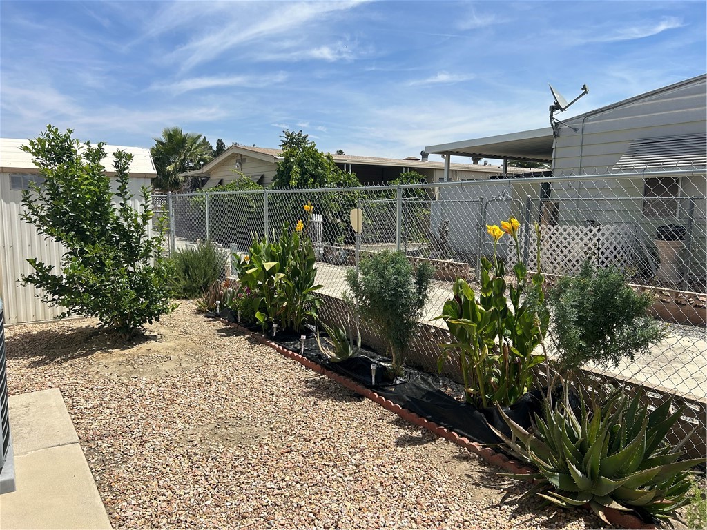 664 Mariposa Property Photo 32