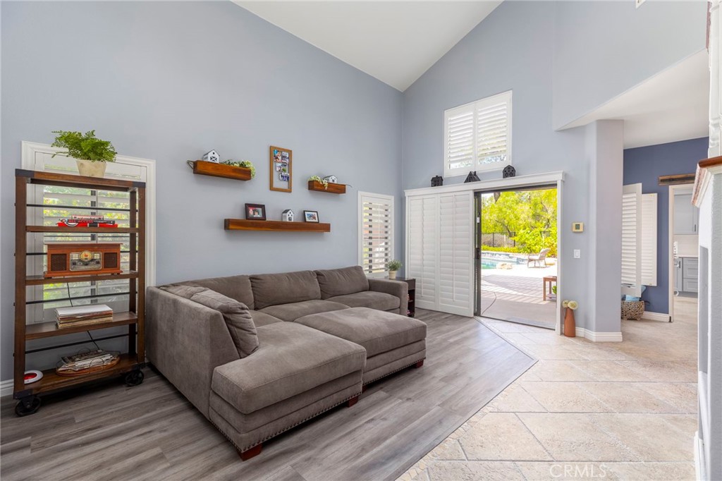 41762 Humber Drive Property Photo 8
