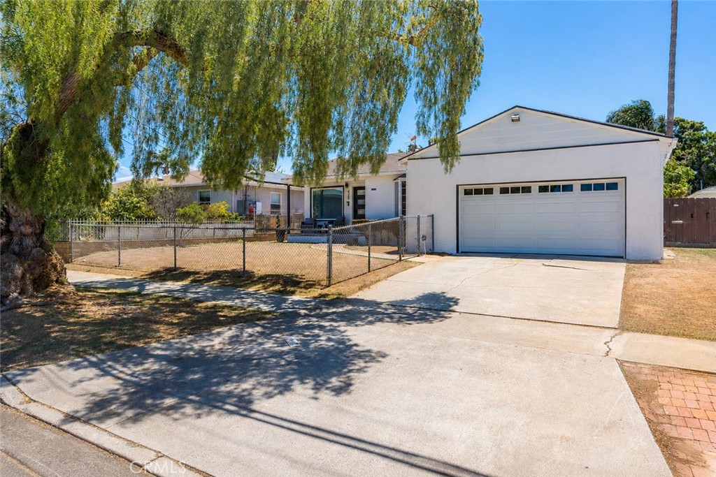 438 D Property Photo 24