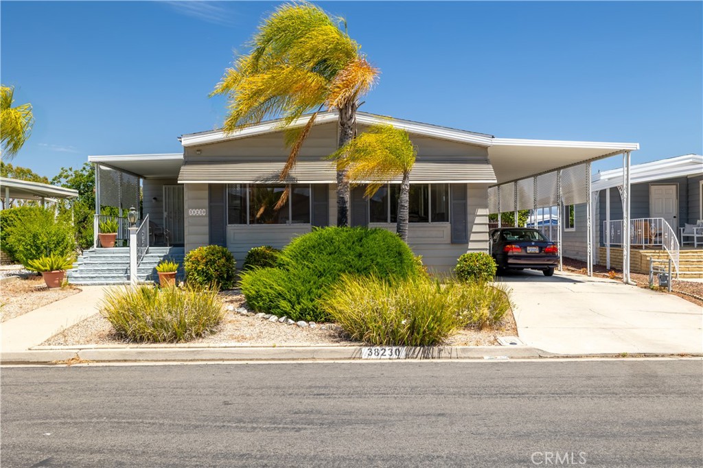 38230 Calle Arrebol Property Photo 3