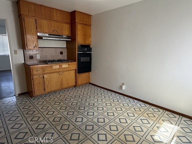 41818 Acacia Property Photo 6