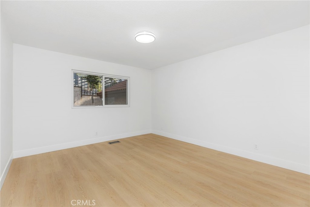 22627 Calcutta Property Photo 23