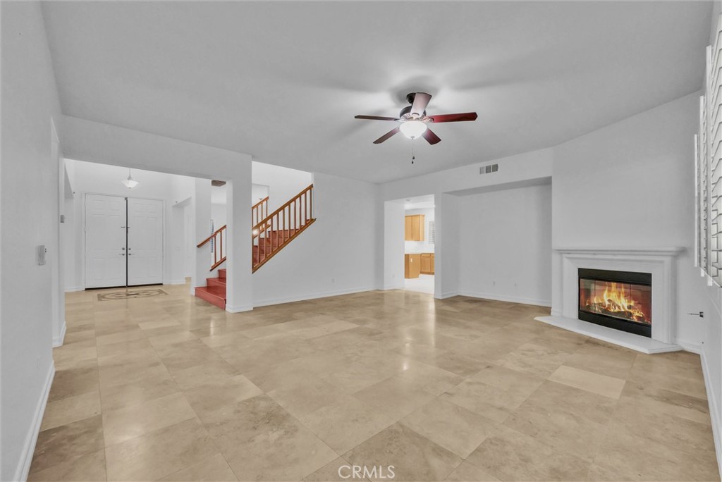 1144 Garland Way Property Photo 4