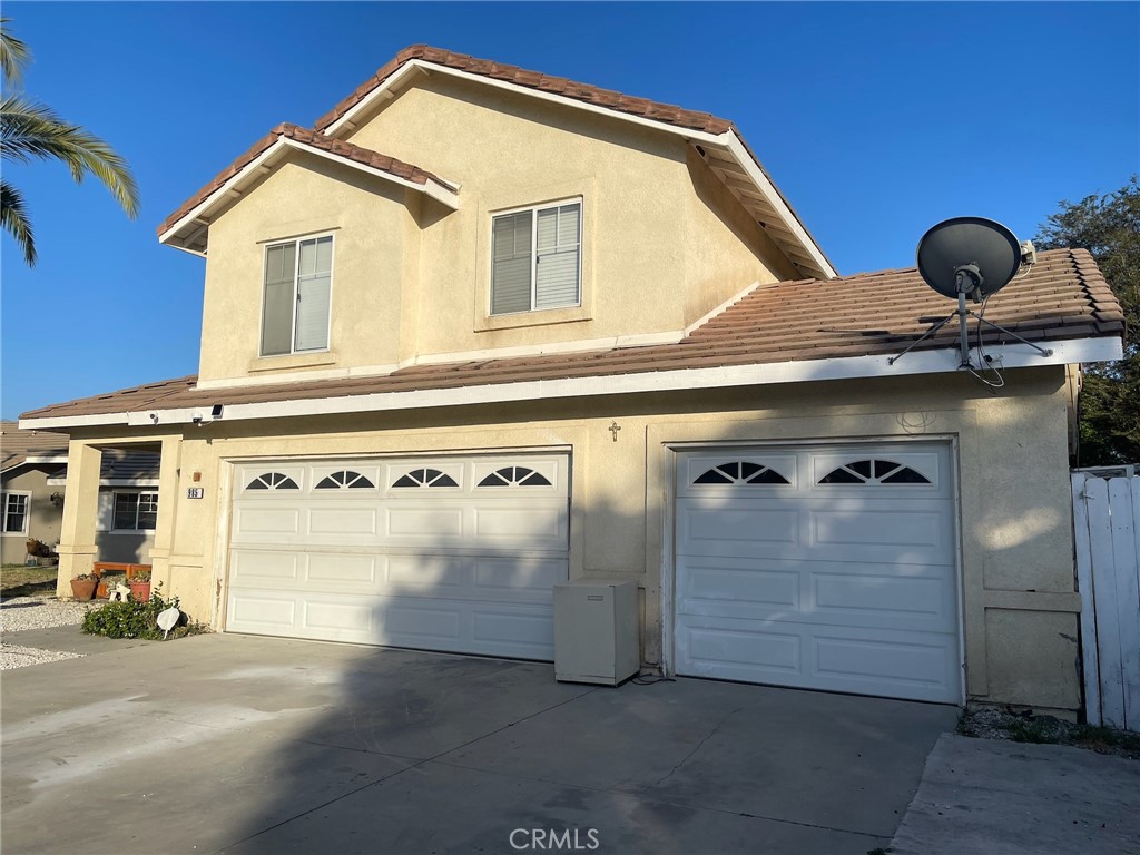 985 Windsong Property Photo 8
