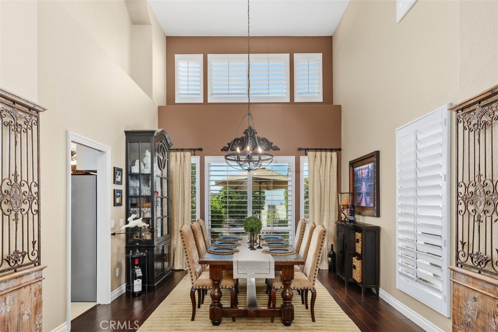 23785 Via Madrid Property Photo 7