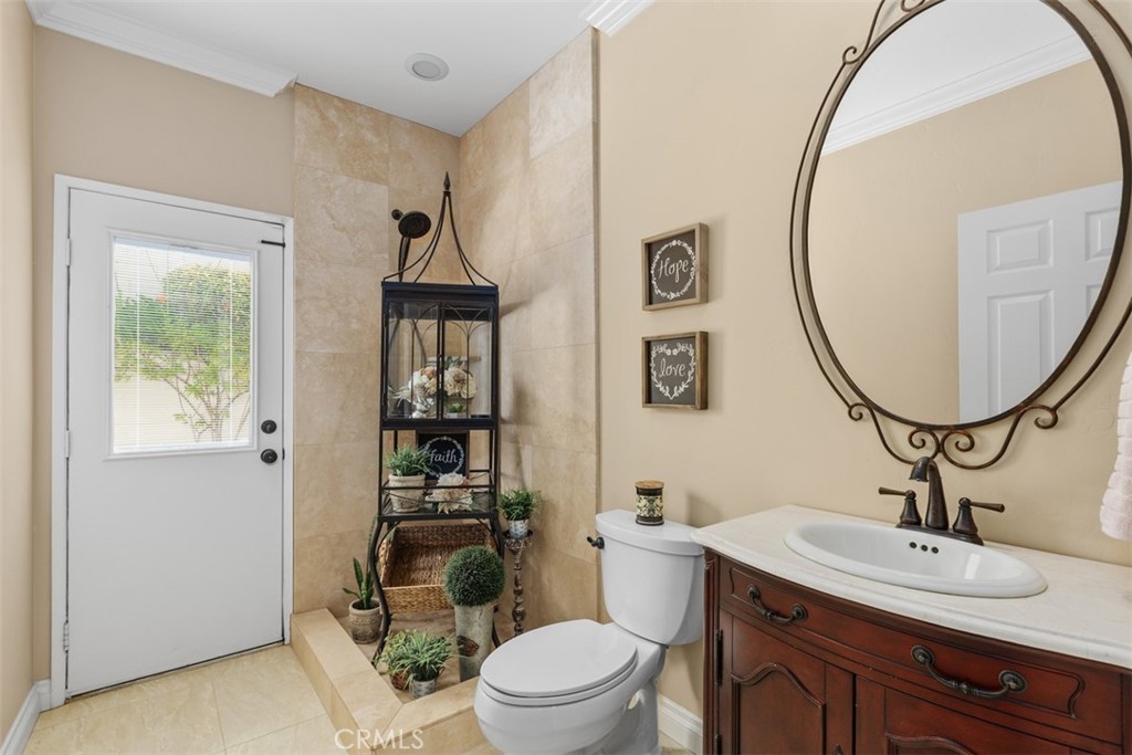 23785 Via Madrid Property Photo 17