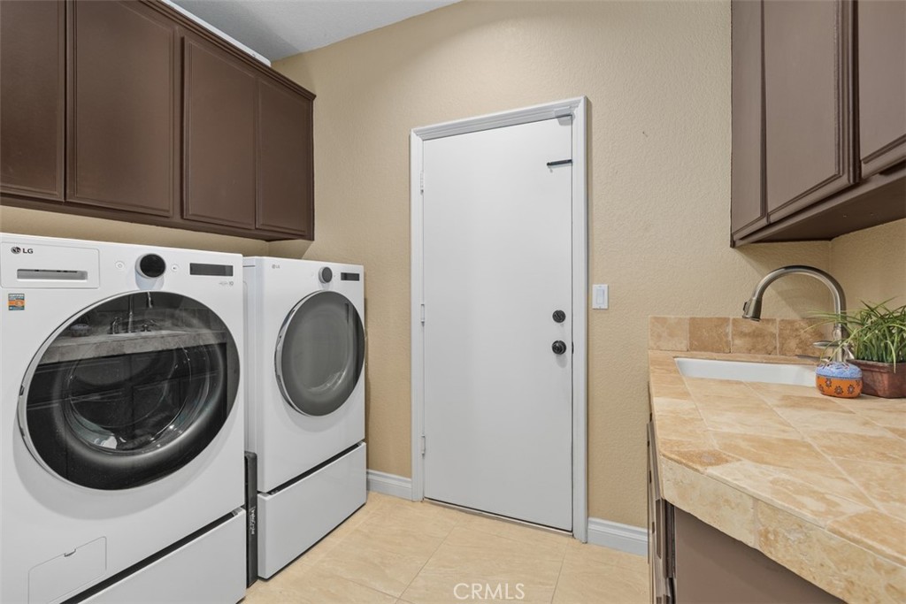 23785 Via Madrid Property Photo 18
