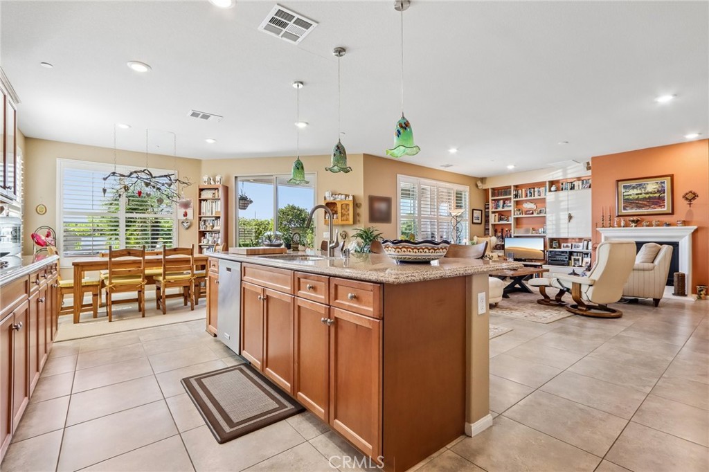 5562 Corte Portico Property Photo 9
