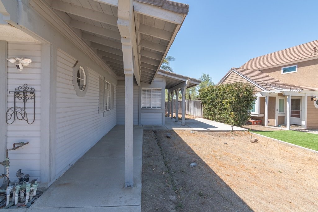 23917 Five Tribes Trail Property Photo 28