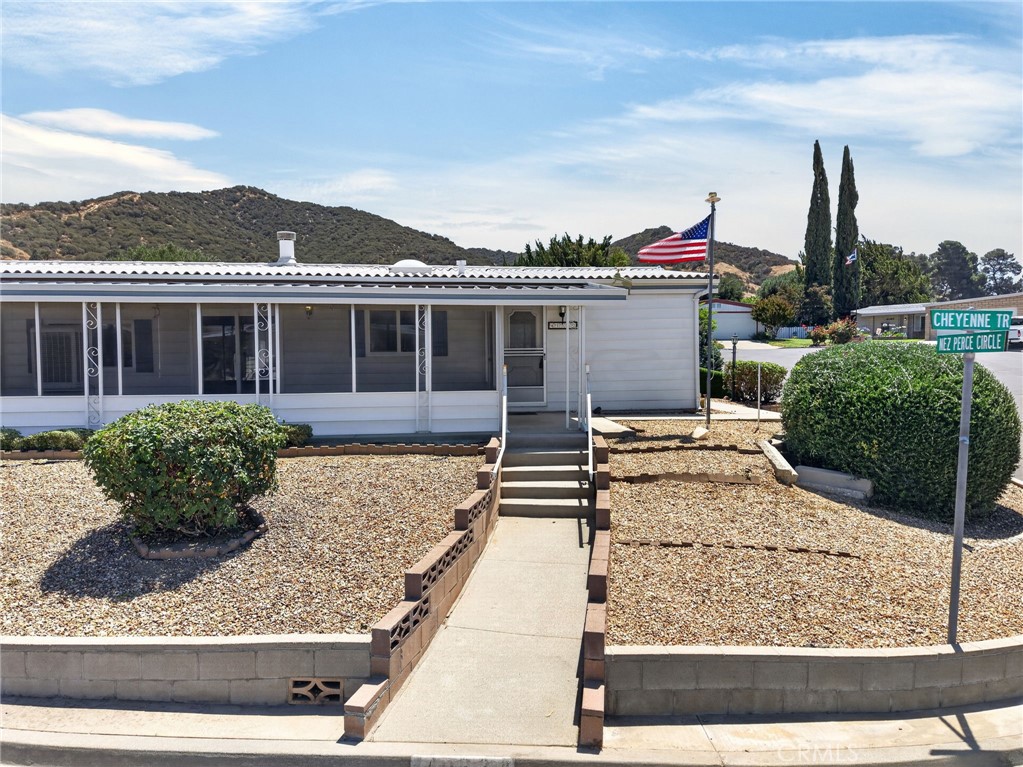 41120 Nez Perce Circle Property Photo 2