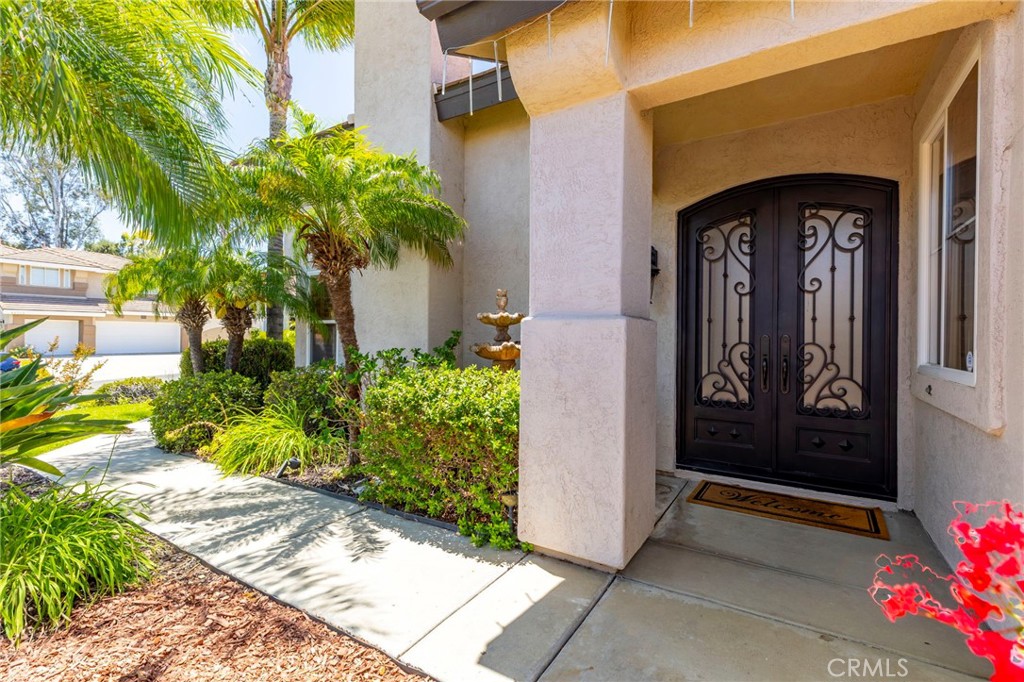 42711 Mountain Shadow Road Property Photo 3