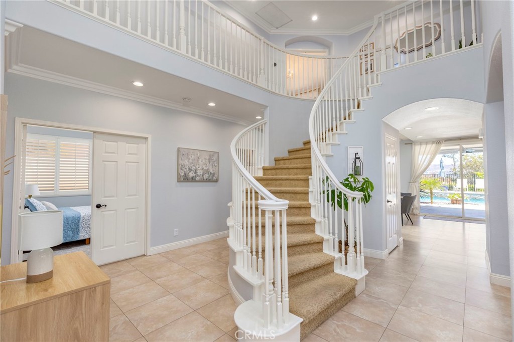 42711 Mountain Shadow Road Property Photo 4