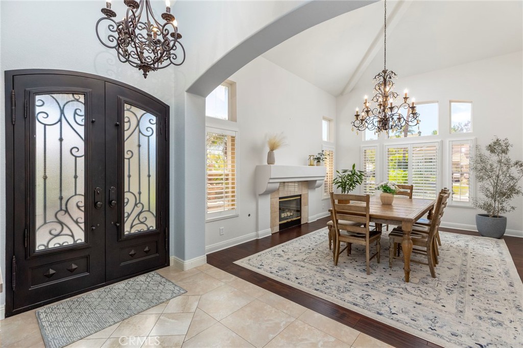 42711 Mountain Shadow Road Property Photo 6