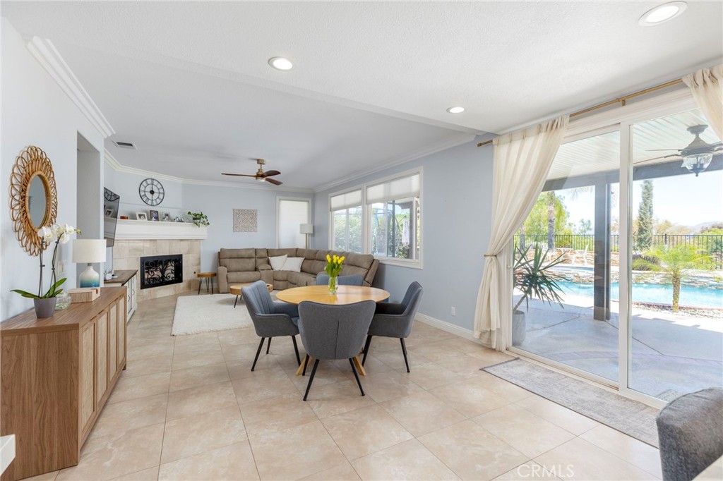 42711 Mountain Shadow Road Property Photo 8