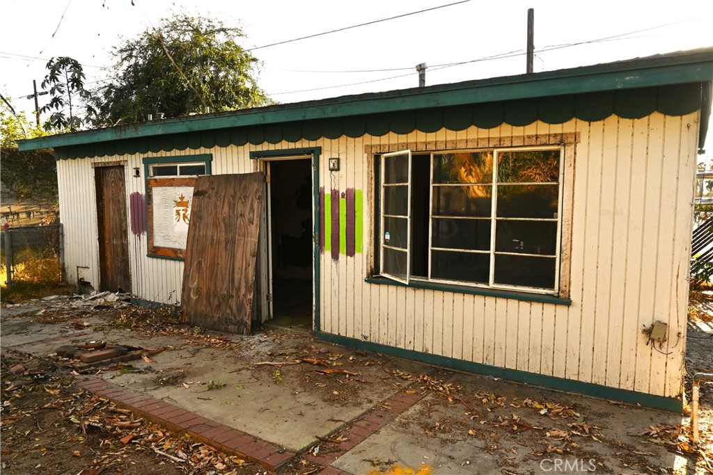 217 Iowa Property Photo 3