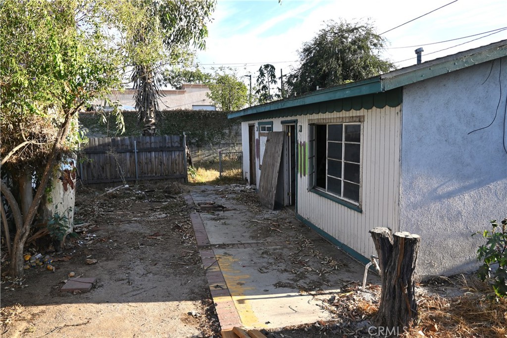 217 Iowa Property Photo 4