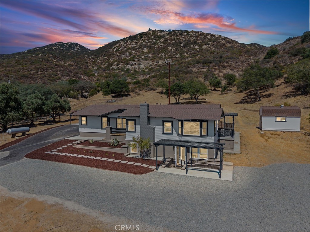 3161 Shue Property Photo 4