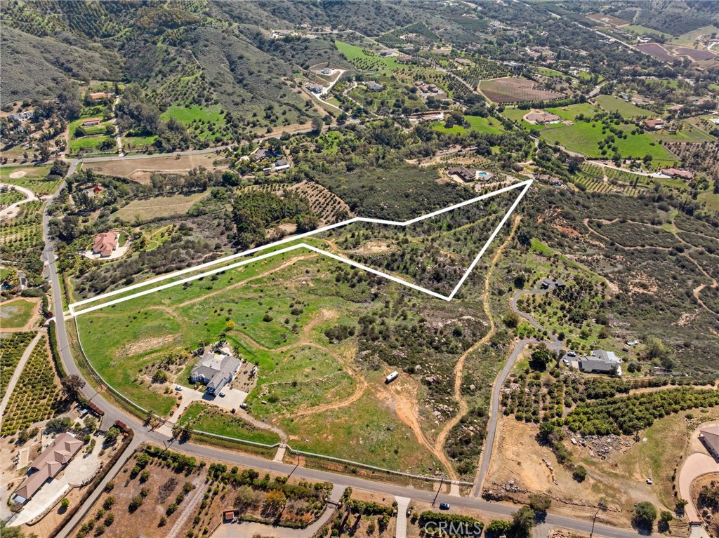 2 Las Palmeras Property Photo 18