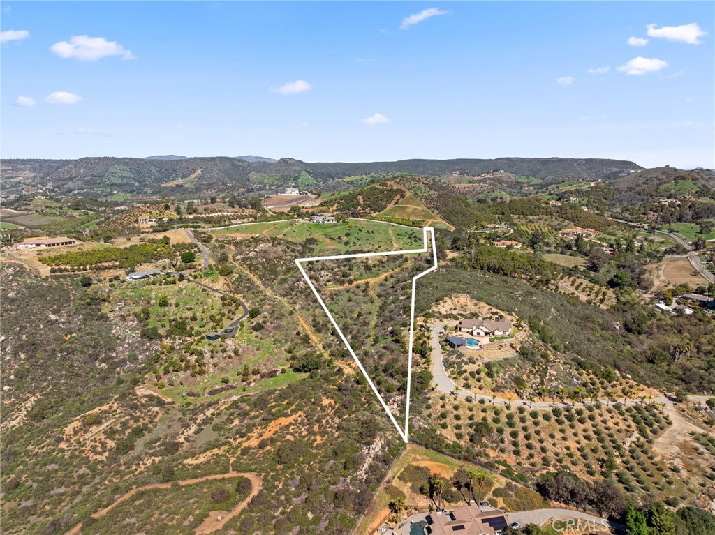 2 Las Palmeras Property Photo 27